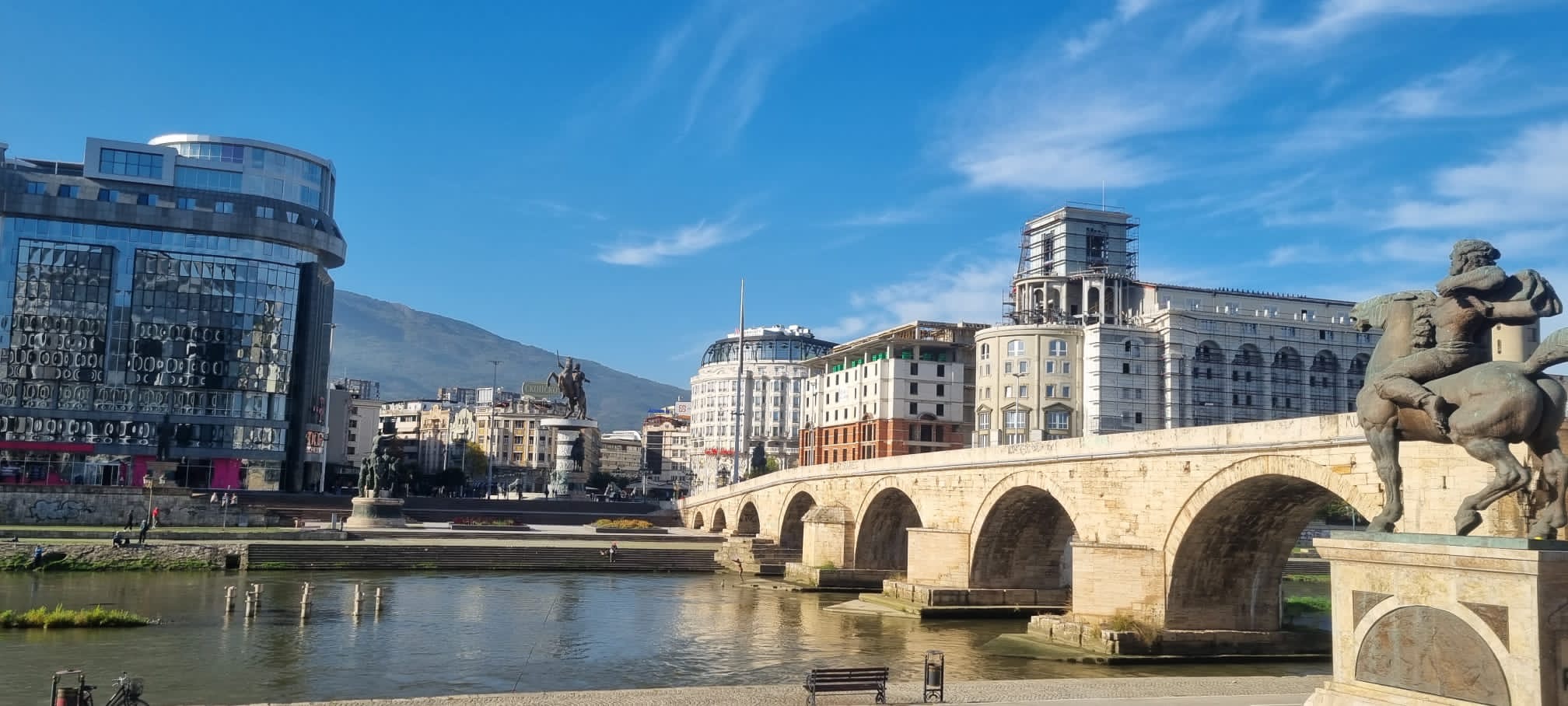 fa544b17-d384-426a-9166-8a59e985b29c